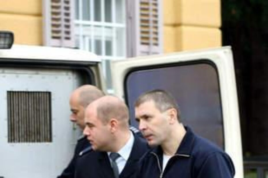 Dragana Badžu pravosudni policajci doveli su na raspravu iz pulskog pritvora