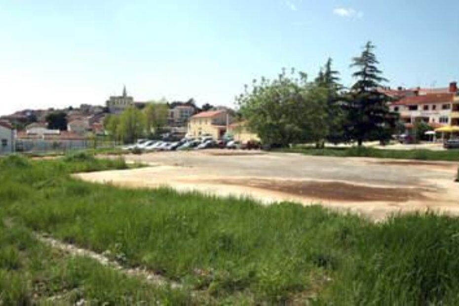 Temelji nikada sagrađene škole