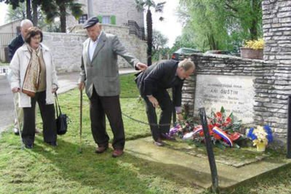 Cvijeće za Anu Guštin