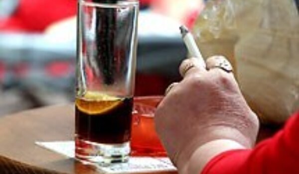 Hrvati za cigarete i alkohol troše 470, a za obrazovanje 105 eura