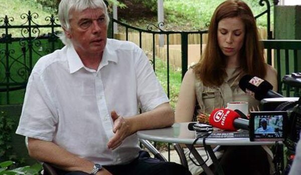 Druženjem uz čaj David Icke najavio vikend maraton