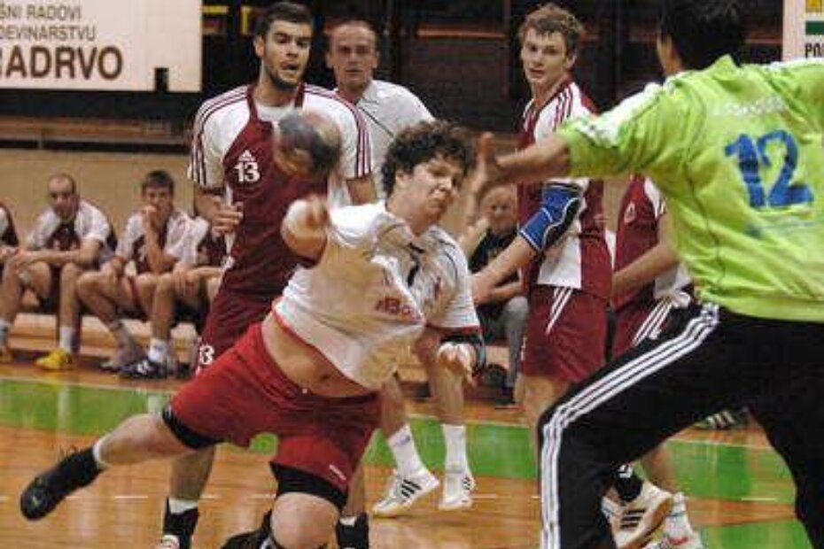 ZAKLJUČANA VRATA - Teo Čorić teško je pronalazio put do mreže Luke Bumbaka