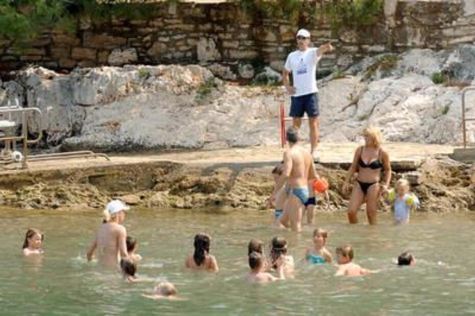 I ove će godine mališani u ljetnom kampu učiti plivati