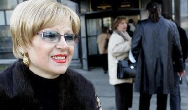 Ina mora "zviždačicu" vratiti na posao