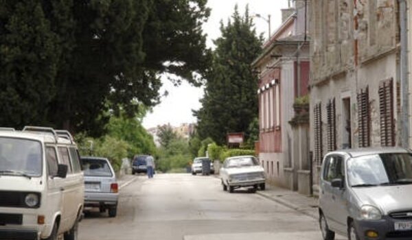 Obračun zbog duga: oteli ga i golog vezali za cijevi