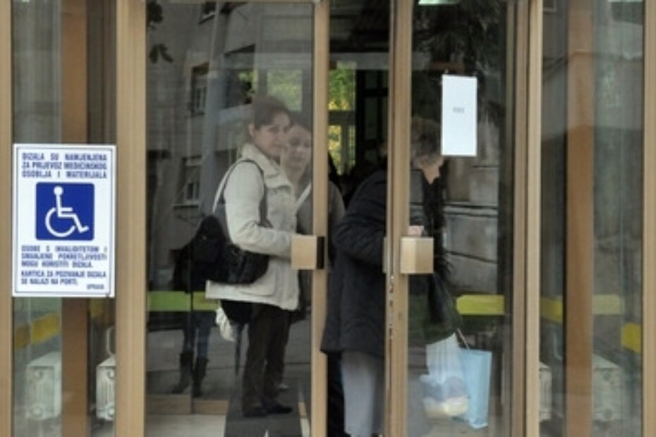 Opća bolnica Pula (N. L.)