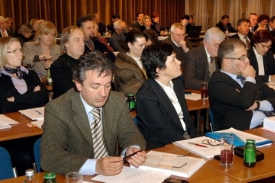 Nitko protiv proračuna (B. G.)