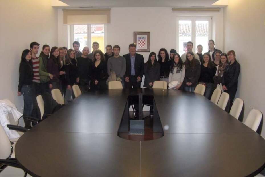 Načelnik sa studentima stipendistima Općine Vrsar