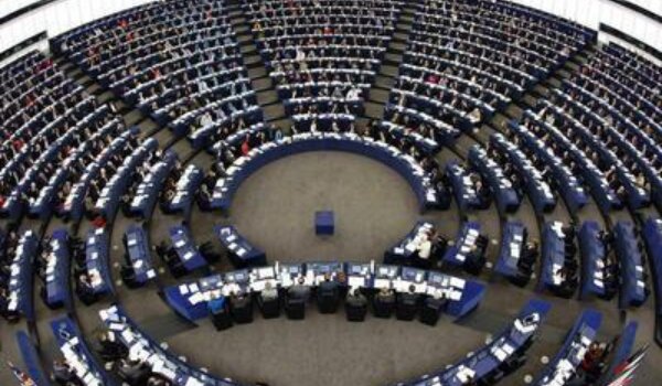 Zelene bi uvele srpsko-hrvatski u Europski parlament