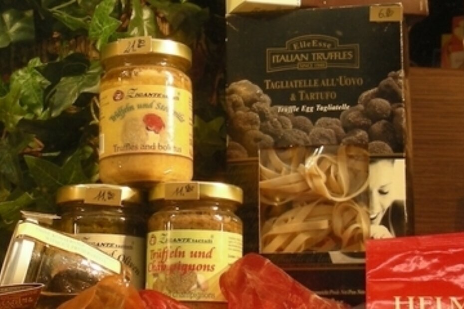 Tartufata stoji uz bok s mozart kuglama (G. P.)