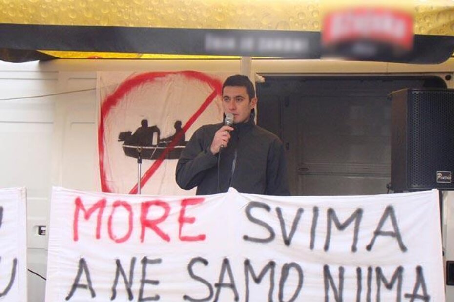 Danijel Gospić, aktualni državni prvak u podvodnom ribolovu obraća se prosvjednicima