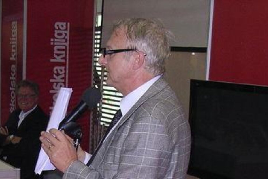 Načinović na prijašnjem predstavljanju Čakavskih versa (M. P.)