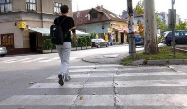 Na zebri naletio na djevojčicu