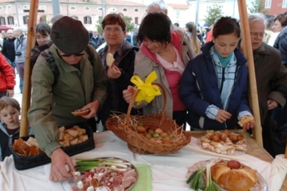Bilo je manje turista, ali doručak je ipak nestao u rekordnom roku