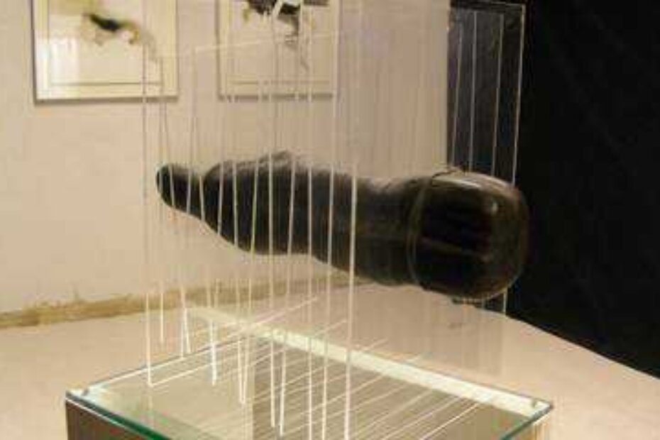 Dvodimenzionalna skulptura, kombinirana tehnika