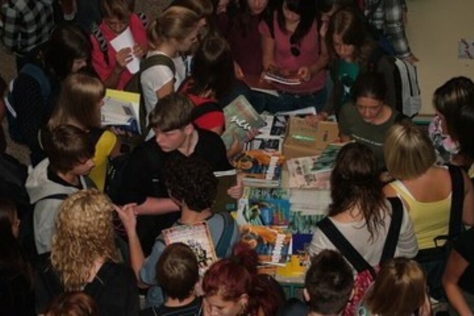 Na burzi starih knjiga cijene se kreću oko 25 do 30 kuna po knjizi