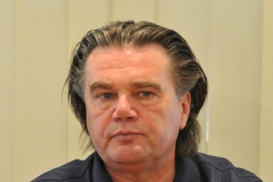 Ivan Jakovčić (N. LAZAREVIĆ)