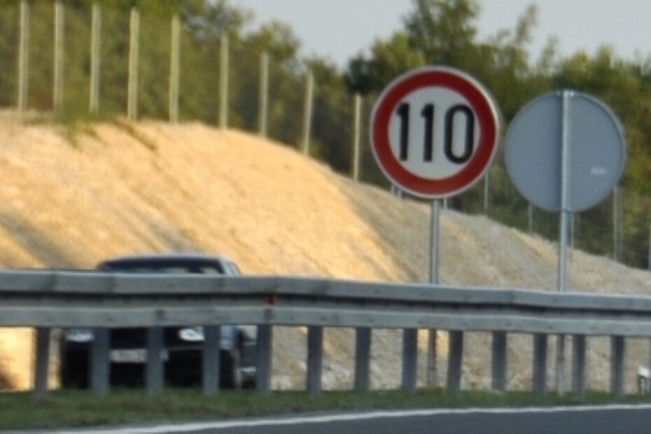 Ipsilonom se smije 110 na sat (K. T.)