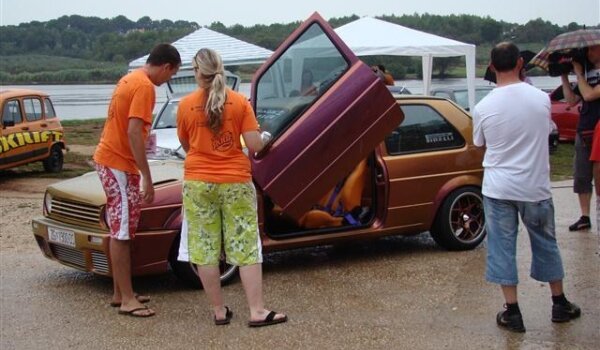 Usprkos kiši rekordni broj sudionika na 2. Car Audio & Tuning Showu Poreč