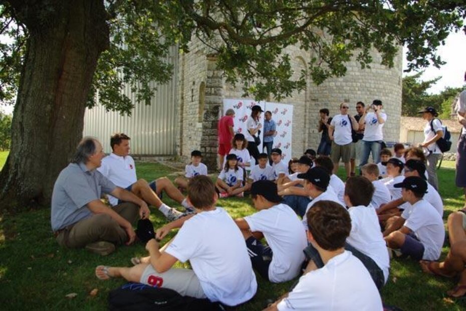 Polaznici Ljetne škole znanosti u Višnjanu pažljivo su slušali predavanje Ivice Kostelića