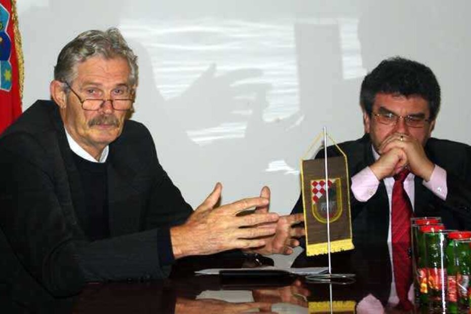 Prvi zapovjednik brigade Drago Dika i gradonačelnik Edi Štifanić