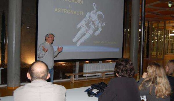 Mjesec astronautike u Puli