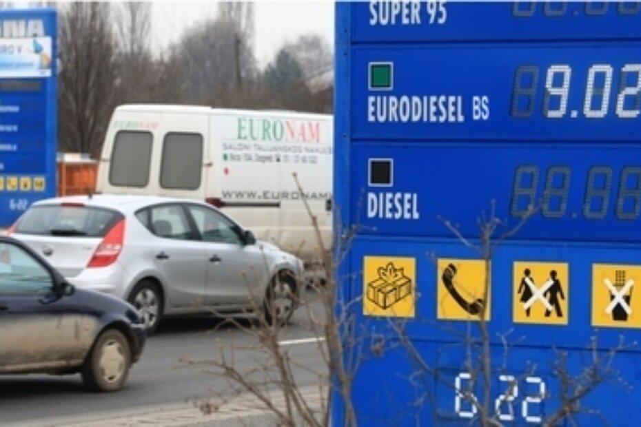 Cijena dizelskog goriva sve bliža onoj benzina