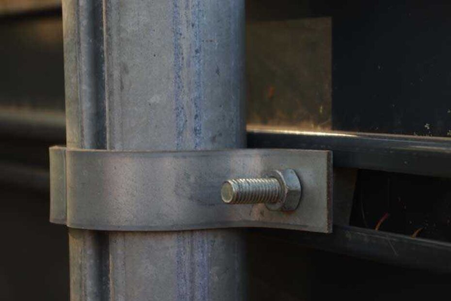 Ne treba biti nuklearni fizičar da bi se ukralo prometni znak