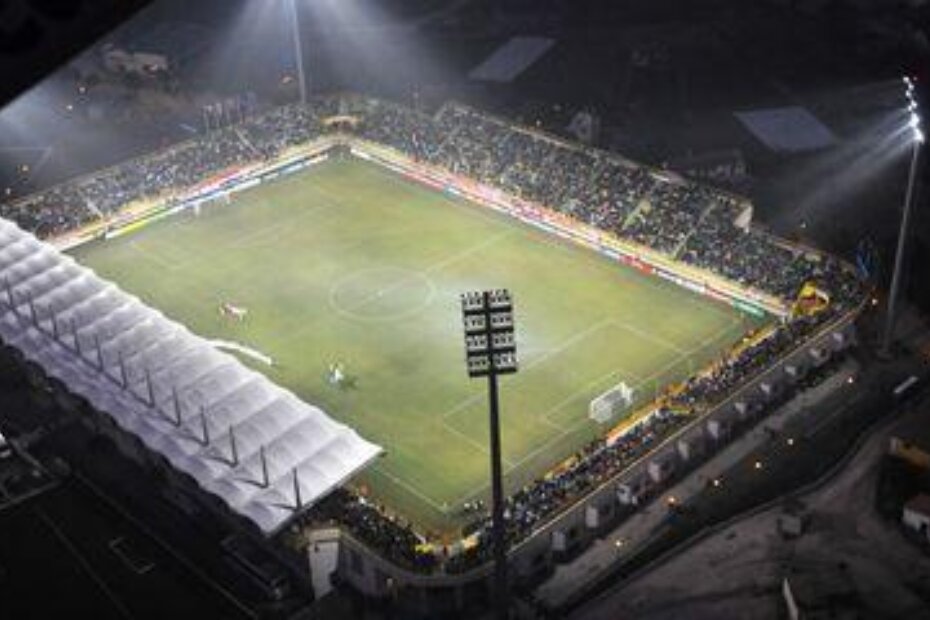 Privatizacija NK Istra nije ni počela, a već izaziva niz kontroverzi  (N. L.)