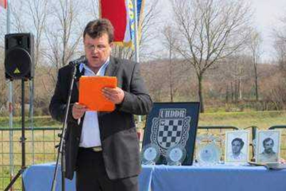 Alfredo Bonaca na otvaranju 5. memorijala na Perilima