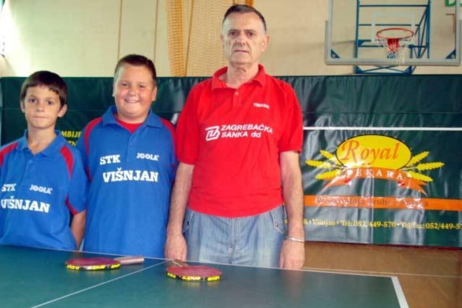 Filip Dekleva i Leon Španić sa trenerom Lukačićem