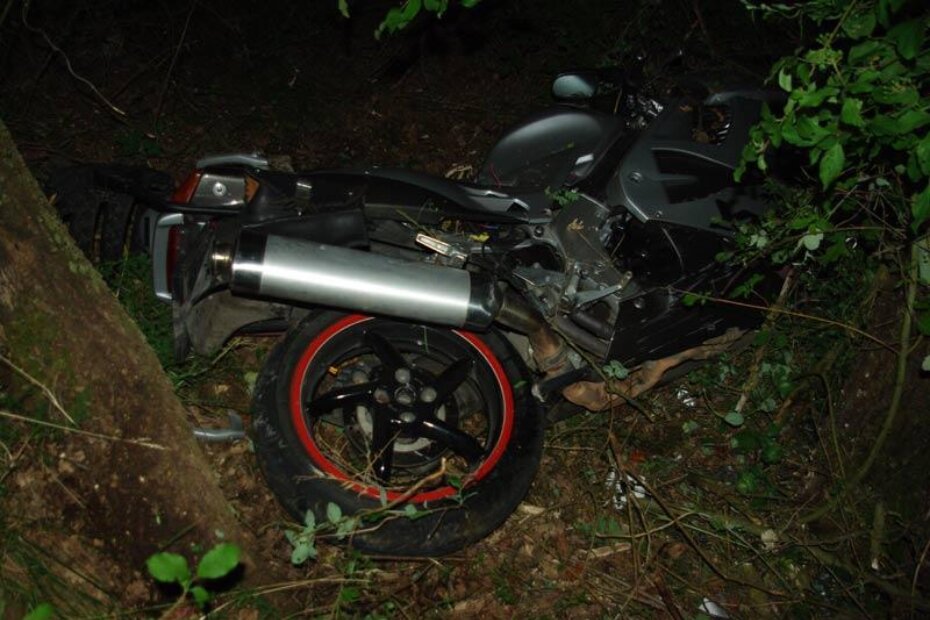 Motocikl je nakon nesreće završio u jarku