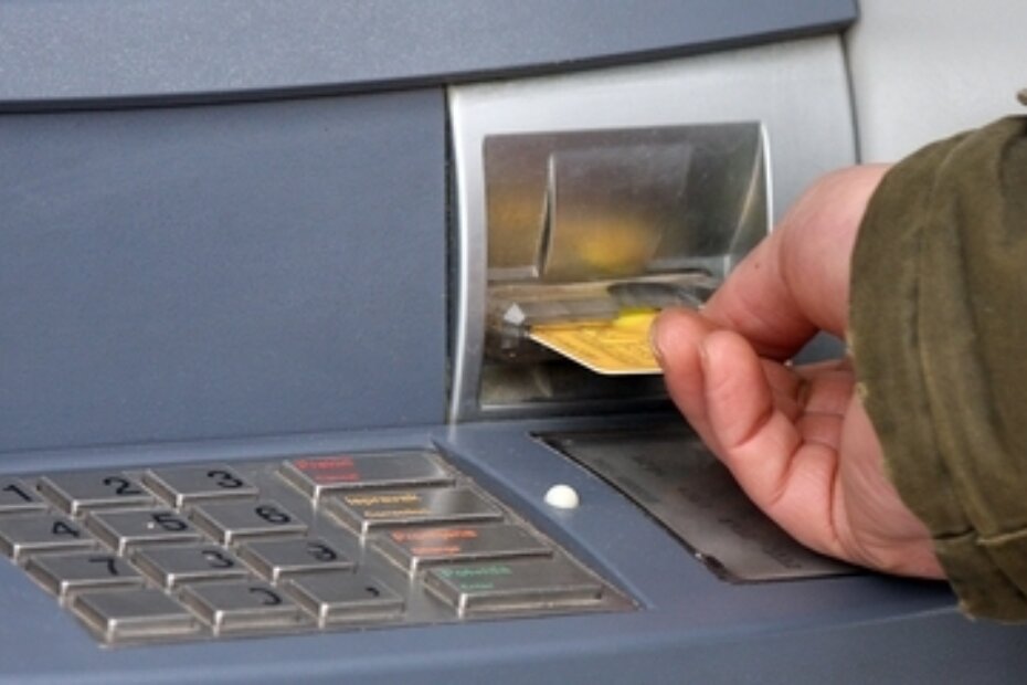 Najviše stope imaju minusi po tekućim računima