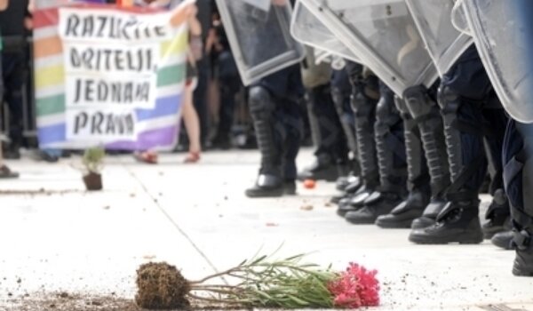 MUP traži autora homofobne web stranice