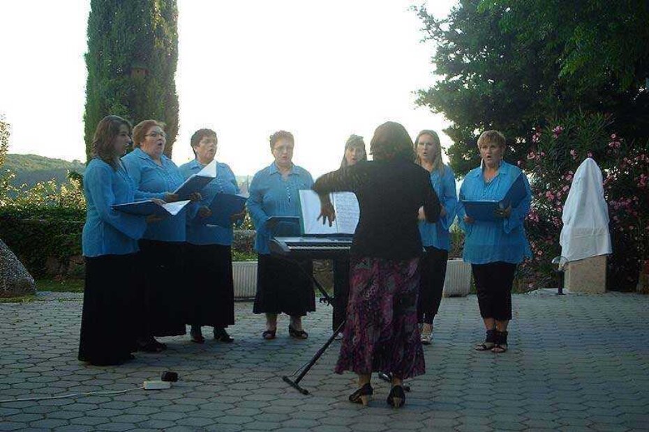 Vokalna skupina "Višnjanke"