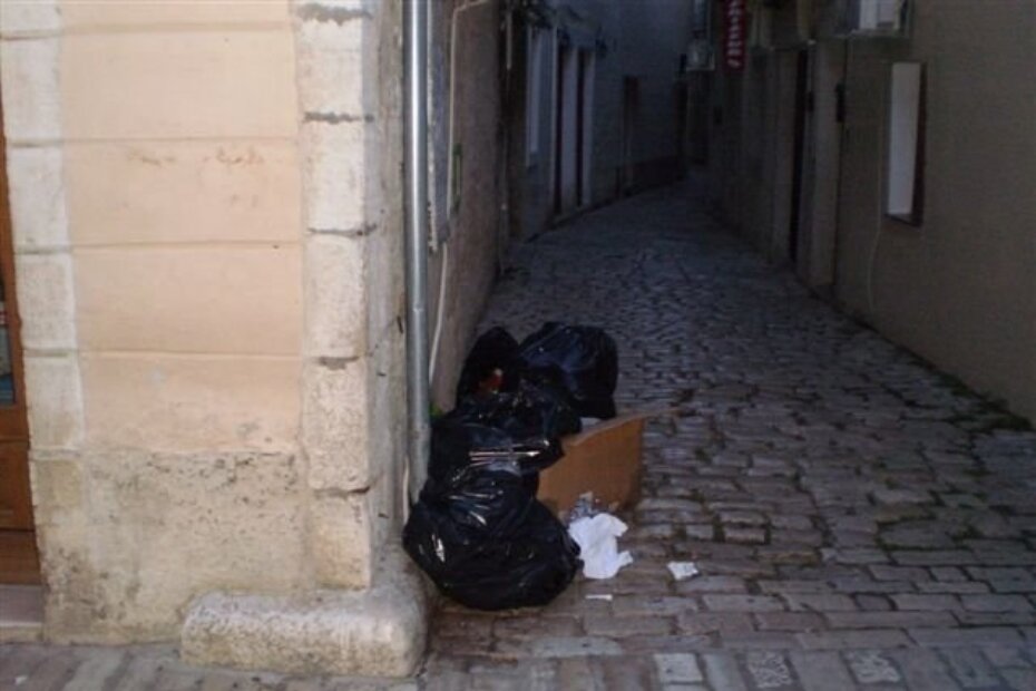 Kod kioska "Vjesnika"