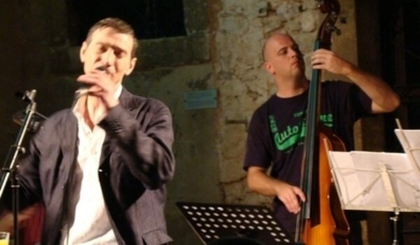 Massimo raspjevao Lapidarij