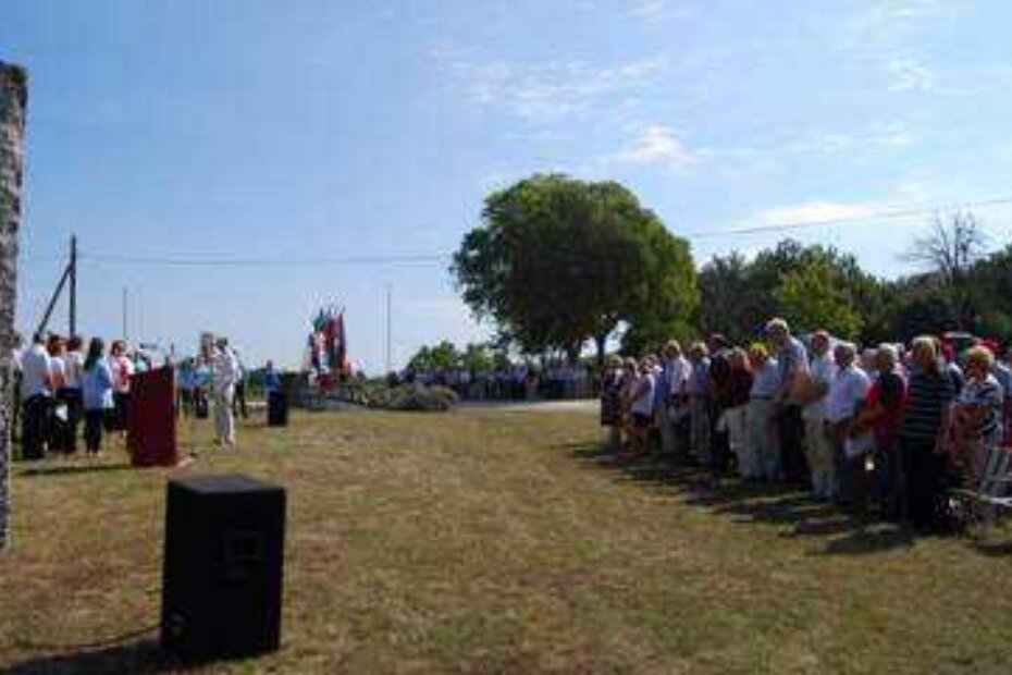 Komemoracija na Tičanu