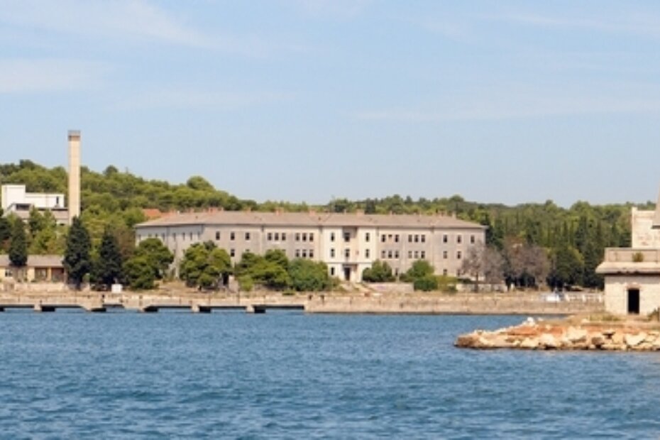 Katarina-Monumenti (Arhiva)