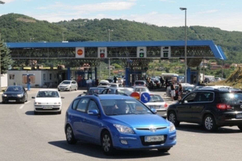 Turisti i dalje dolaze (arhiva)