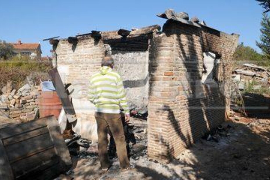 Kućica u kojoj je izgorio muškarac (M. ANGELINI)