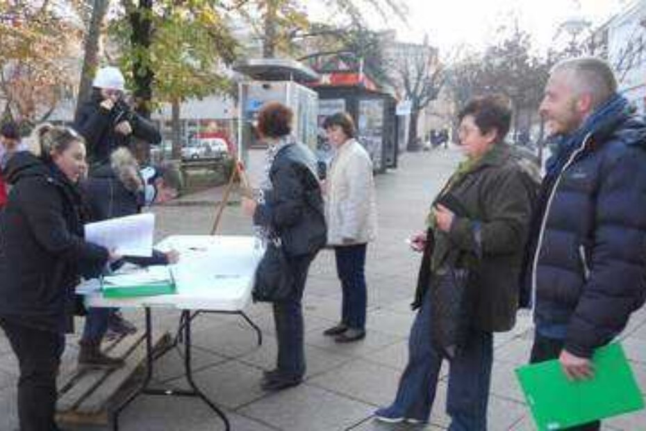 Potpisivanje peticije (M. RIMANIĆ)