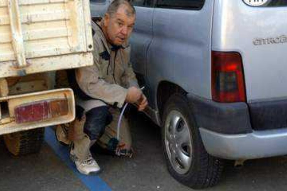 Izbušene gume (M. SARDELIN)