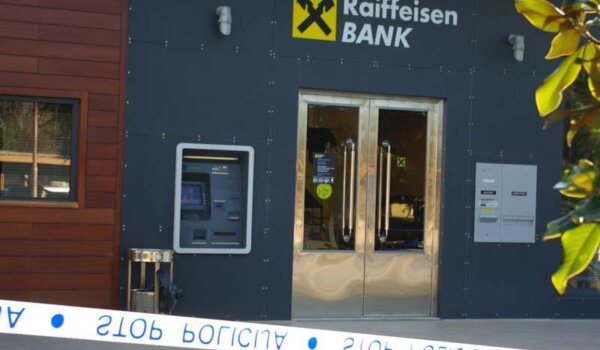 Lažna dojava o bombi u porečkoj poslovnici RBA