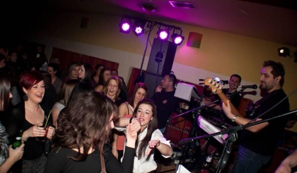 Fotografije: La Kabana i Night Express Band