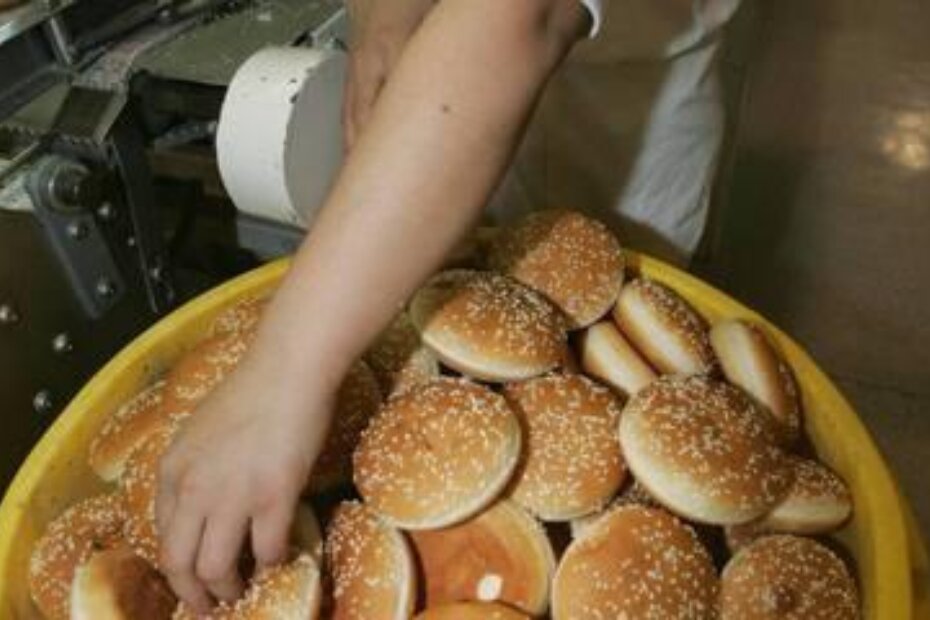 Najviše nezakonitosti bilo je u ugostiteljstvu, trgovini, pekarstvu, turizmu, graditeljstvu i obrtničko-uslužnim djelatnostima (Reuters)
