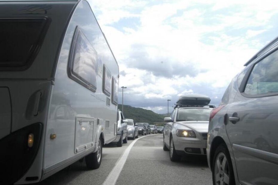 (Ilustracija Saša MILJEVIĆ)