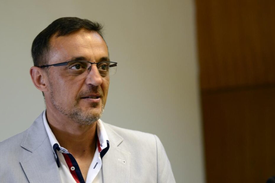 Ministar Tihomir Jakovina obišao izvor Grandole kraj Vižinade