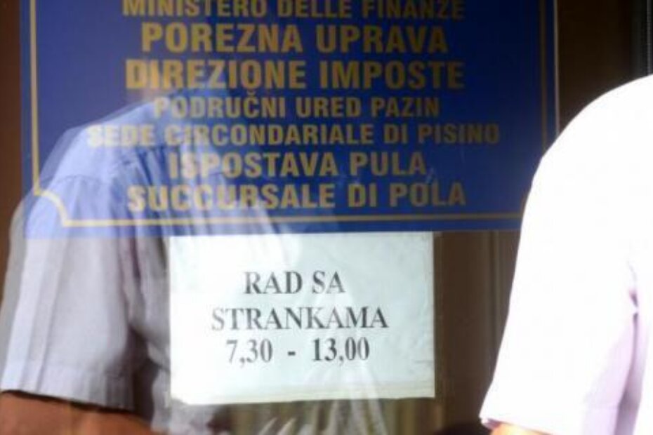 U pulskoj Poreznoj upravi nema gužvi (Arhiva/M. MIJOŠEK)