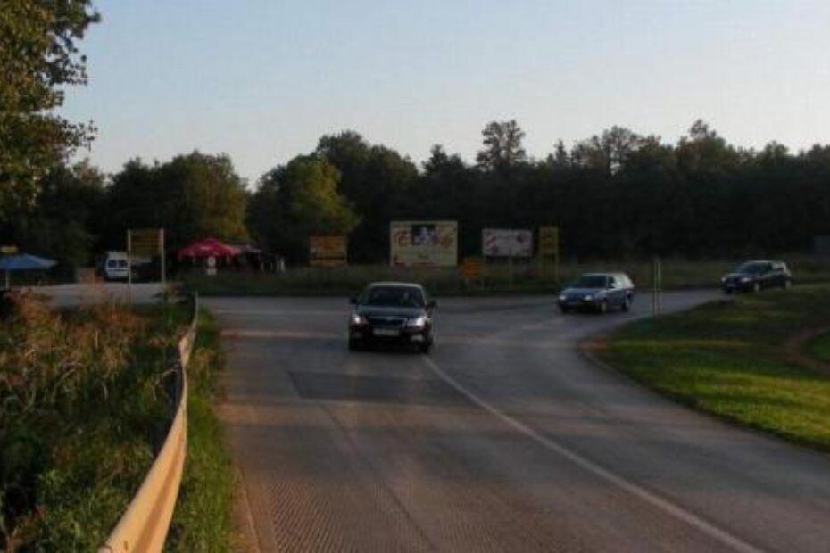 Skretanje za Mugebu (M. DODIĆ)